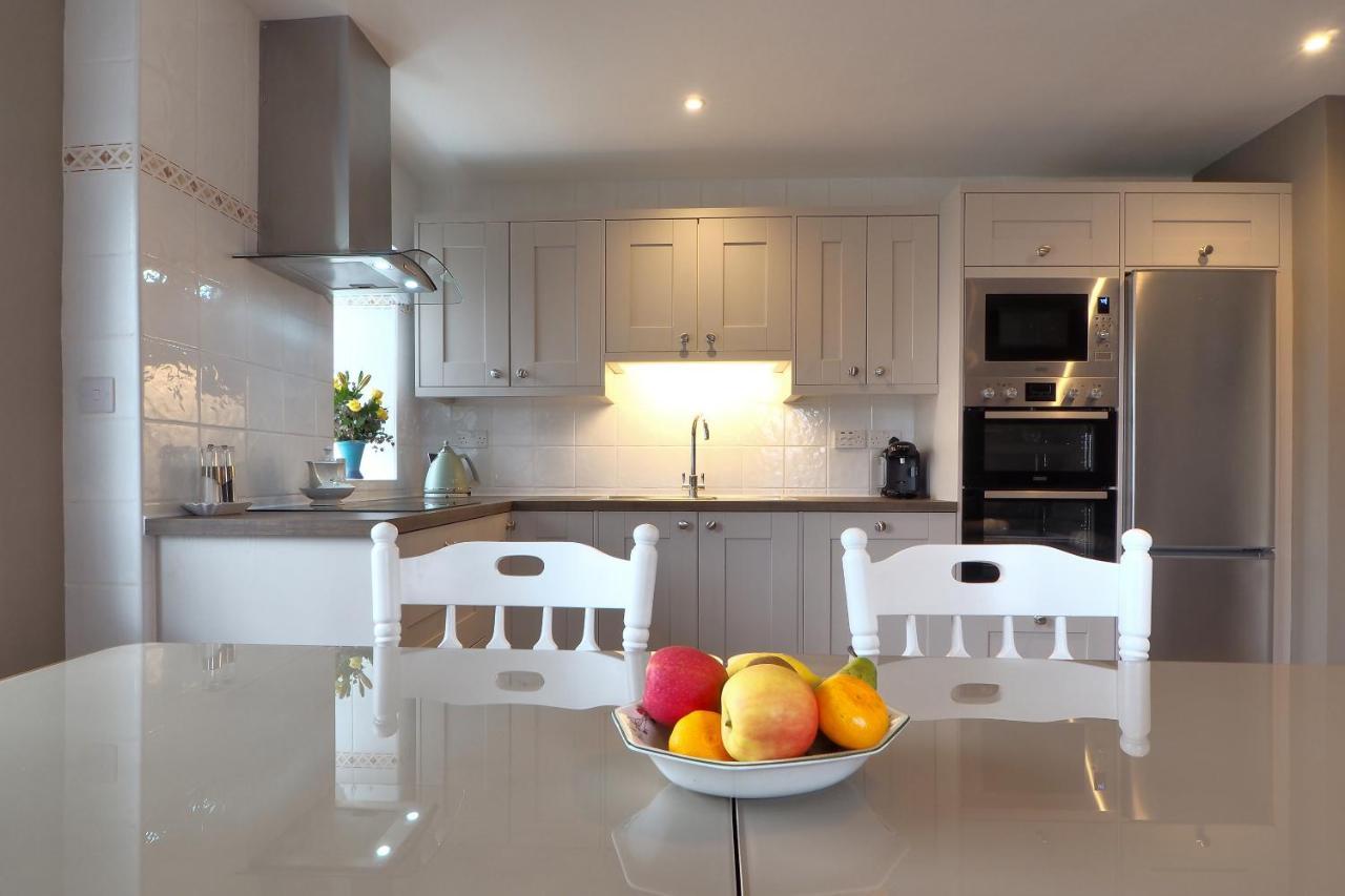Hillcrest Luxury Apartment キルラッシュ エクステリア 写真